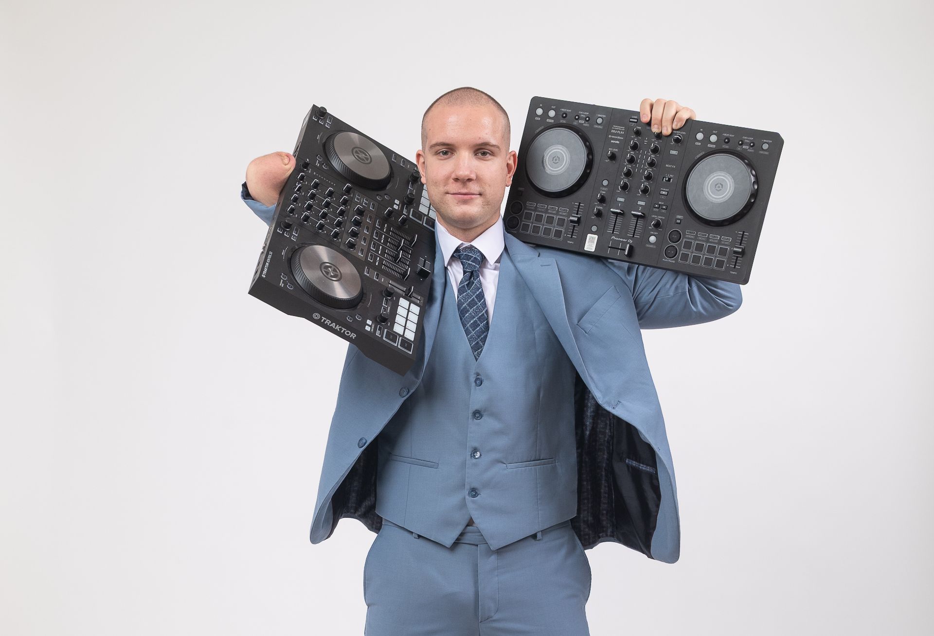 Spale DJ — DJ Београд, RS
