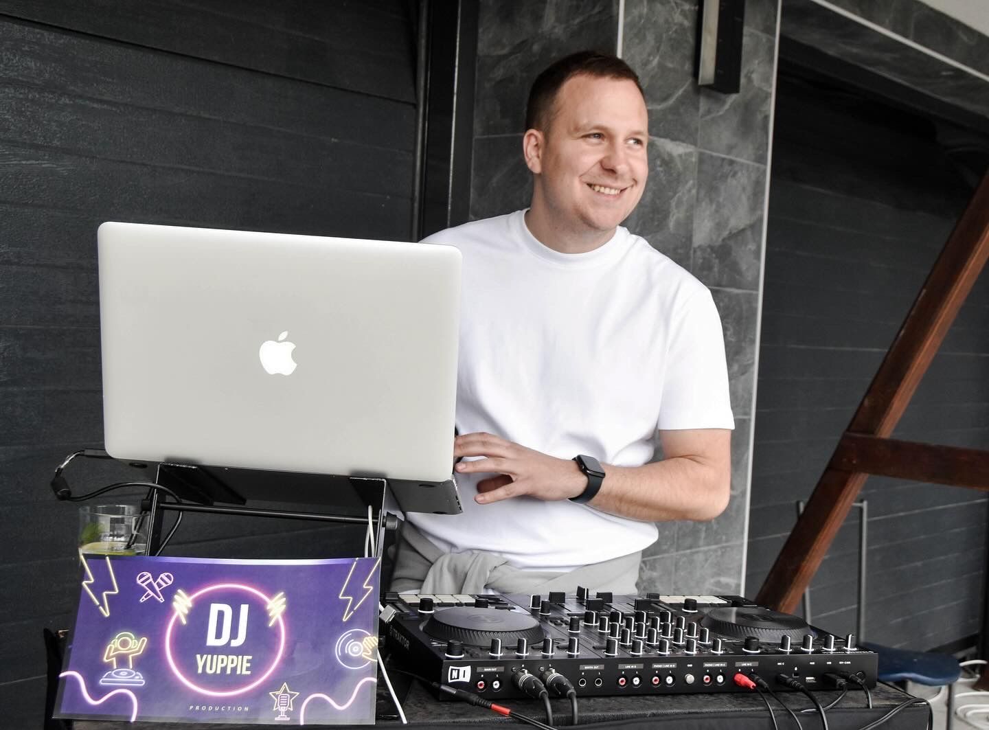 DJ Yuppie — DJ Novi Sad, RS